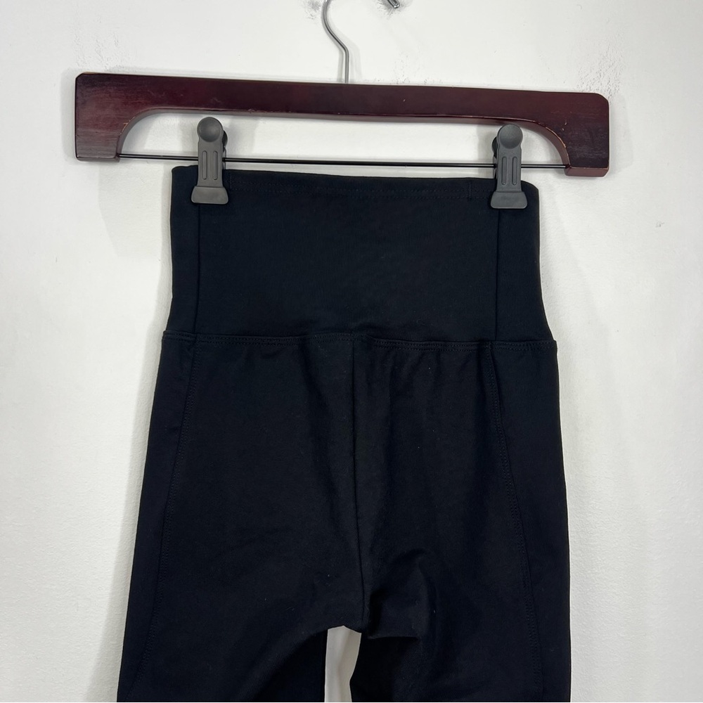 NWT Moov Activewear Montreal black Y2K style peddle pusher capri leggings XS - Picture 6 of 17